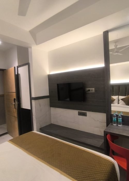 WhatsApp Image 2026-04-20 at 12.51.38 PM (1)